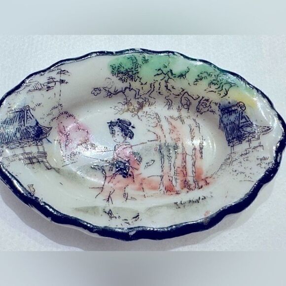 JAPAN Other - RARE & VINTAGE Japan Porcelain Trinket Dish – A Collectible Gem of Elegance